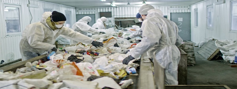 Selecting the Right PPE Cloth for Waste and Recycling